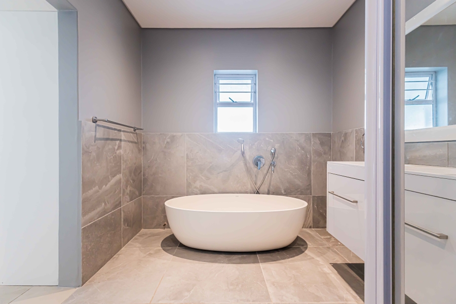 To Let 3 Bedroom Property for Rent in Camps Bay Western Cape